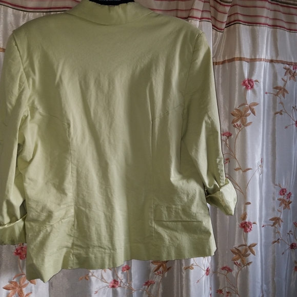 Light Green Blazer - Picture 6 of 10